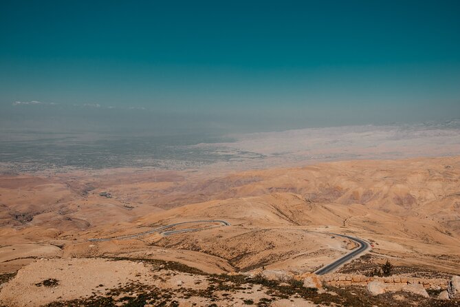 3-Day Petra and Wadi Rum Tour from Jerusalem - Crossing from Jerusalem through King Hussein Bridge