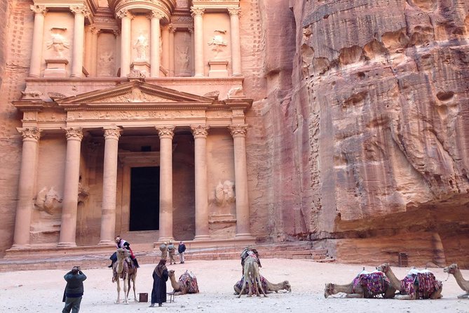 Day Tour to Petra by Bus from Tel Aviv - Wadi Araba and the Jordanian desert