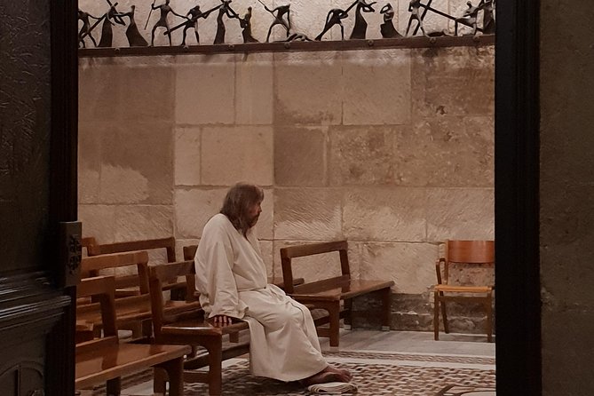 Discover the Secrets of the Underground Jerusalem with a private tour - The historian guide is a major part of the value