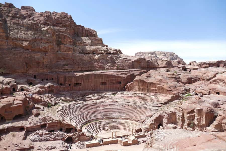 From Jerusalem: Full-Day Tour to Petra with Lunch - Crossing into Jordan