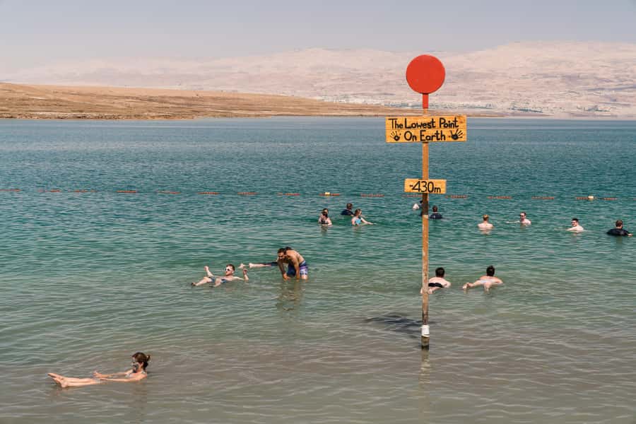 From Tel Aviv: Jerusalem Old City & Dead Sea Guided Day Tour - Descending through the Judean Hills to the Dead Sea