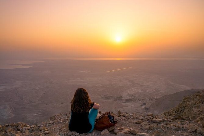 From Tel Aviv: Masada Sunrise, Ein Gedi & Dead Sea - Group size, vehicles, and the guide