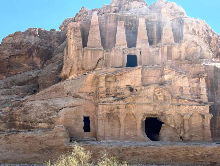 From Tel Aviv: Petra Guided Day Tour with Return Flights - The two-and-a-half-hour ride through southern Jordan