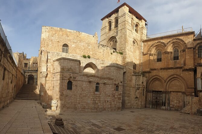 Full-Day Private and Guided Tour of the Jerusalem's Old City - Seeing the Golden Dome from the Muslim Quarter