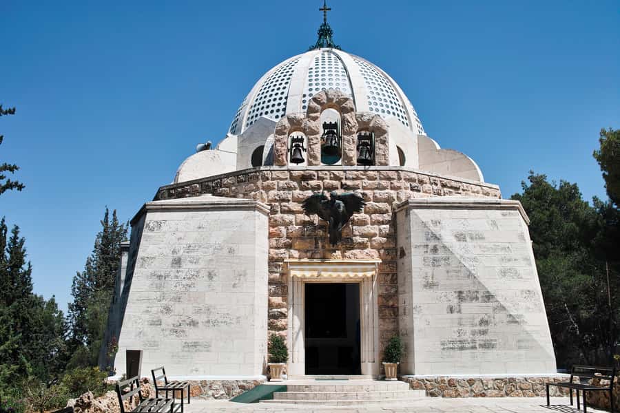 Jerusalem: Bethlehem, Jericho, and Jordan River Day Tour - The descent to Jericho and the Mount of Temptation
