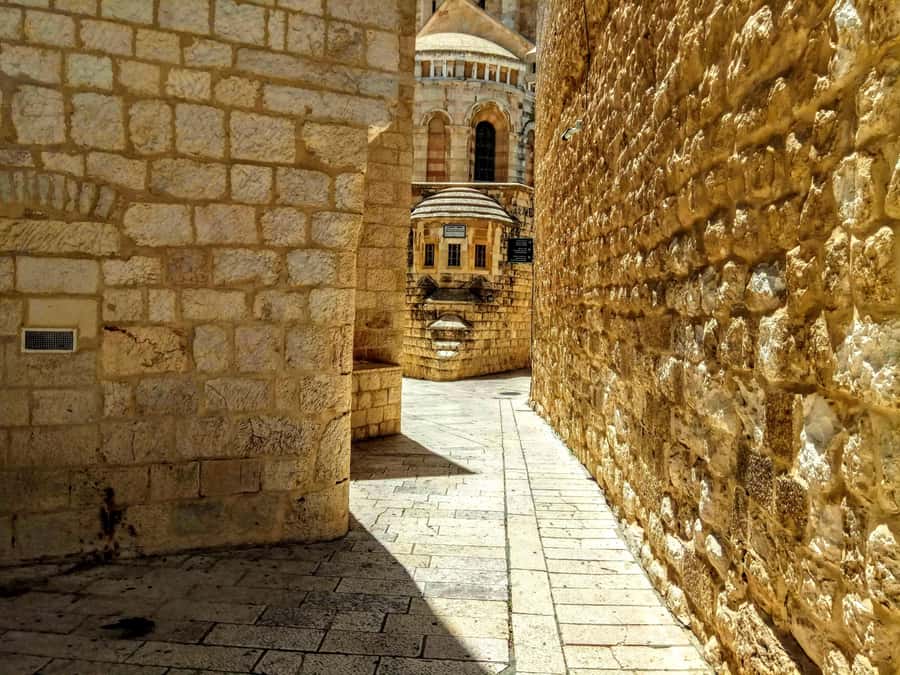 Jerusalem: Old City Private Walking Tour of Religious Sites - A five-hour walk through Jerusalem’s sacred center