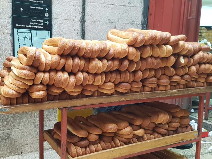 Jerusalem: Old City Walking Tour with Private Option - Guide quality and one practical warning
