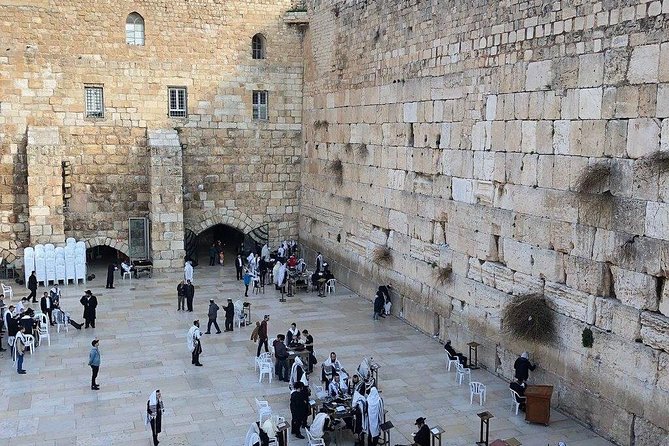 JERUSALEM private tour with ELAD VAZANA - Life in Israel & Palestine Then & Now - Mount Zion and the Roman Cardo