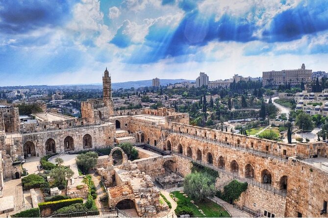 Jerusalem : Private Walking Tour with A Guide (Private Tour) - Starting at your accommodation and getting your bearings