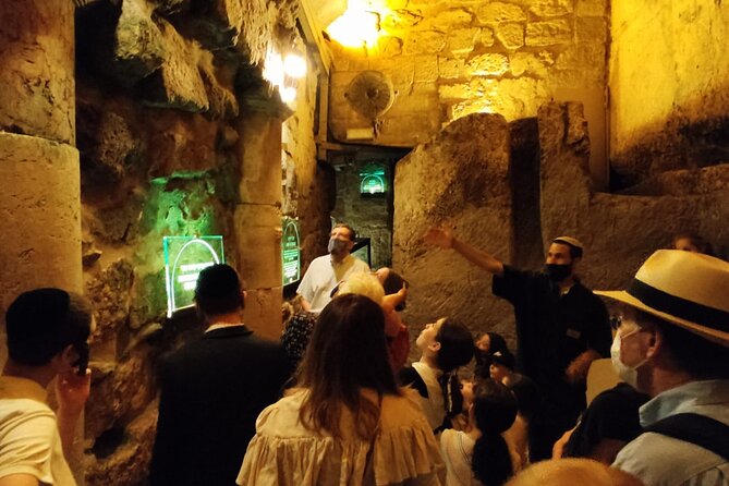 Magical Walking Tour in Old City of Jerusalem - Hurva Synagogue and the story of the synagogues