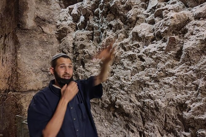 Magical Walking Tour in Old City of Jerusalem - What the private format changes