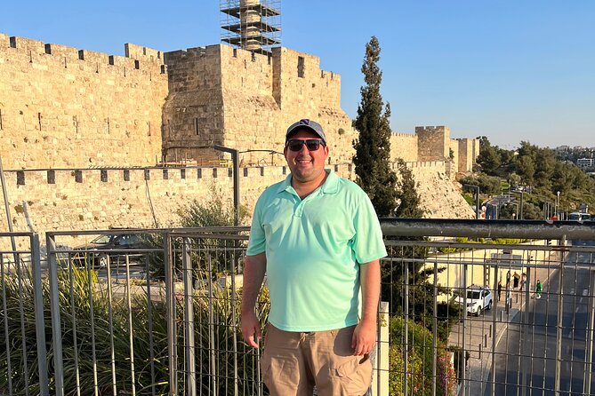 Private Guided Tour in old city Jerusalem - The Western Wall and the practical side of a sacred stop