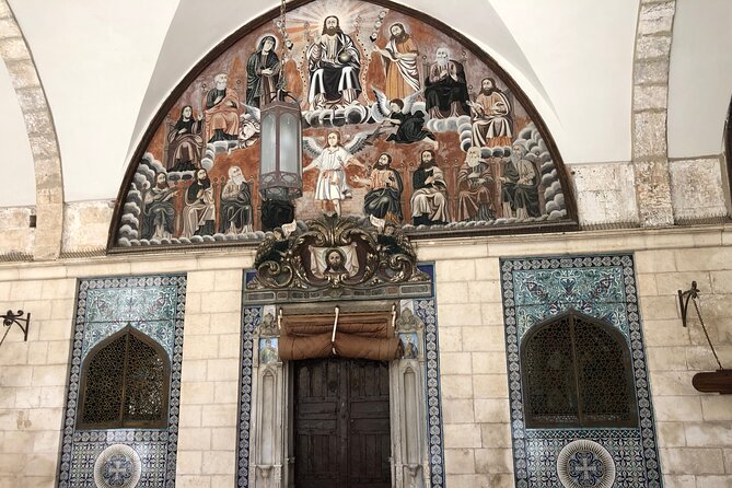 Private Walking Tour in Jerusalem's Old City - The Jewish Quarter connects synagogues, ruins, and waiting