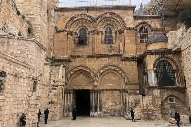 Private Walking Tour in Jerusalem's Old City - Temple Mount brings history and present-day tension together