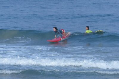 Professional Surfing lessons in the heart of Tel Aviv