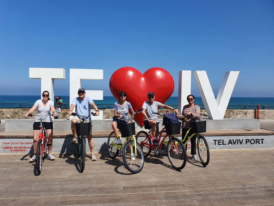 Tel Aviv 3-Hour Easy Bike Tour - Why a bicycle is the right size for Tel Aviv