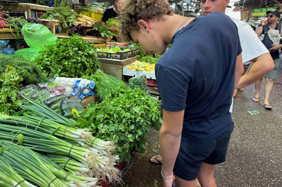 Tel Aviv: Carmel Market & Neighborhood Guided Walking Tour - Group size, pace, and weather