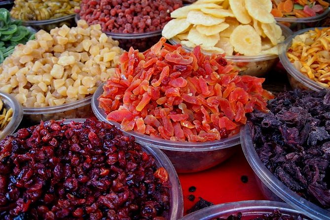 Tel Aviv Food Tour of the Carmel Market - Food choices and dietary expectations