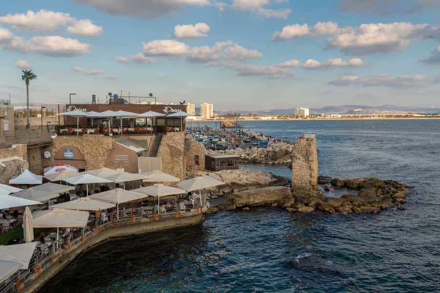Tel Aviv/Jerusalem: Caesarea, Haifa & Akko Day Tour - Coach transport keeps the route practical