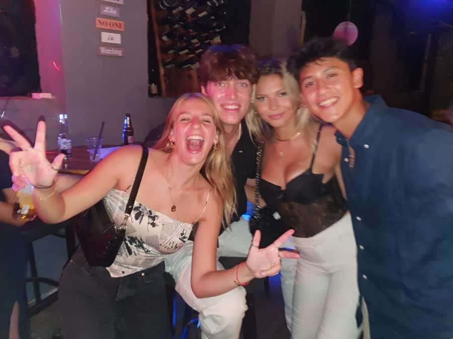 Tel Aviv: Pub Crawl and Nightlife Tour with Shots - Key points to know before you book