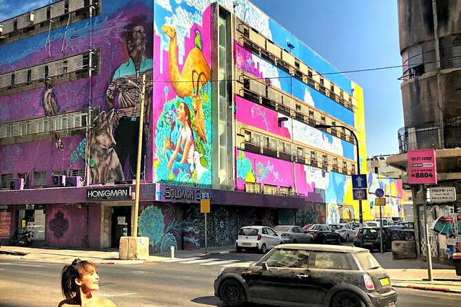 Tel Aviv Street Art Tour - Reading Tel Aviv one wall at a time