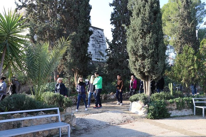 Tour From Jerusalem & Tel Aviv: Half Day Travel to Bethlehem - Guides, food, and the human side of the visit